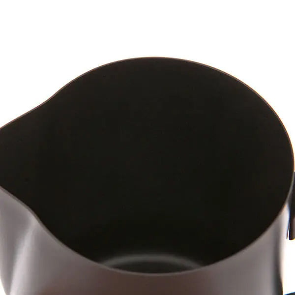 Питчер Classix Pro 600 мл, черный