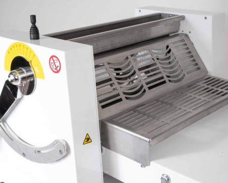 Тестораскаточная машина Panero PM 500-1200