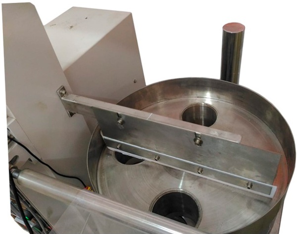 Фасовочно-упаковочный аппарат Foodatlas HP-200G (500-1000g, датер)