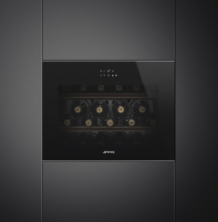 Монотемпературный винный шкаф Smeg CVI621LWNR3