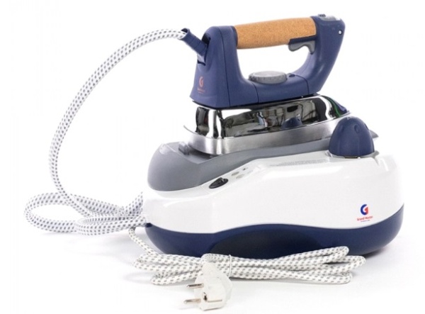 Парогенератор с утюгом Grand Master GM-530