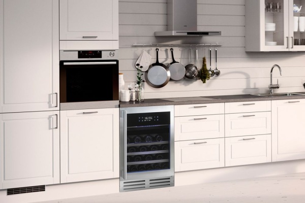 Двухзонный винный шкаф Temptech GRNBU60DS