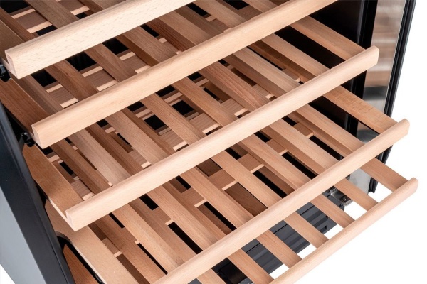 Монотемпературный винный шкаф Temptech WPQ60SCB