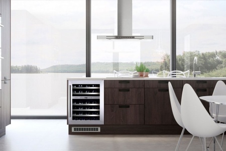 Двухзонный винный шкаф Temptech OBIU 60 DXL