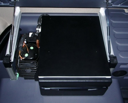 Встраиваемый автохолодильник Indel B TB36 (Renault, DAF, Scania, MAN, МАЗ)