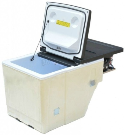 Встраиваемый автохолодильник Indel B TB40AM (MAN TGX 2018)