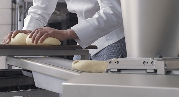 Тестоделительная машина Daub Slim 700